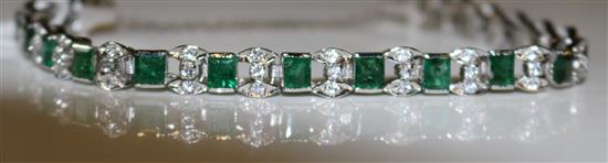 Emerald bracelet